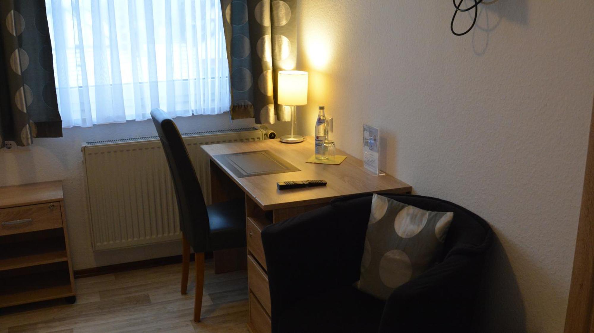 Hotel-Gasthof Zur Rose Weißenhorn Δωμάτιο φωτογραφία
