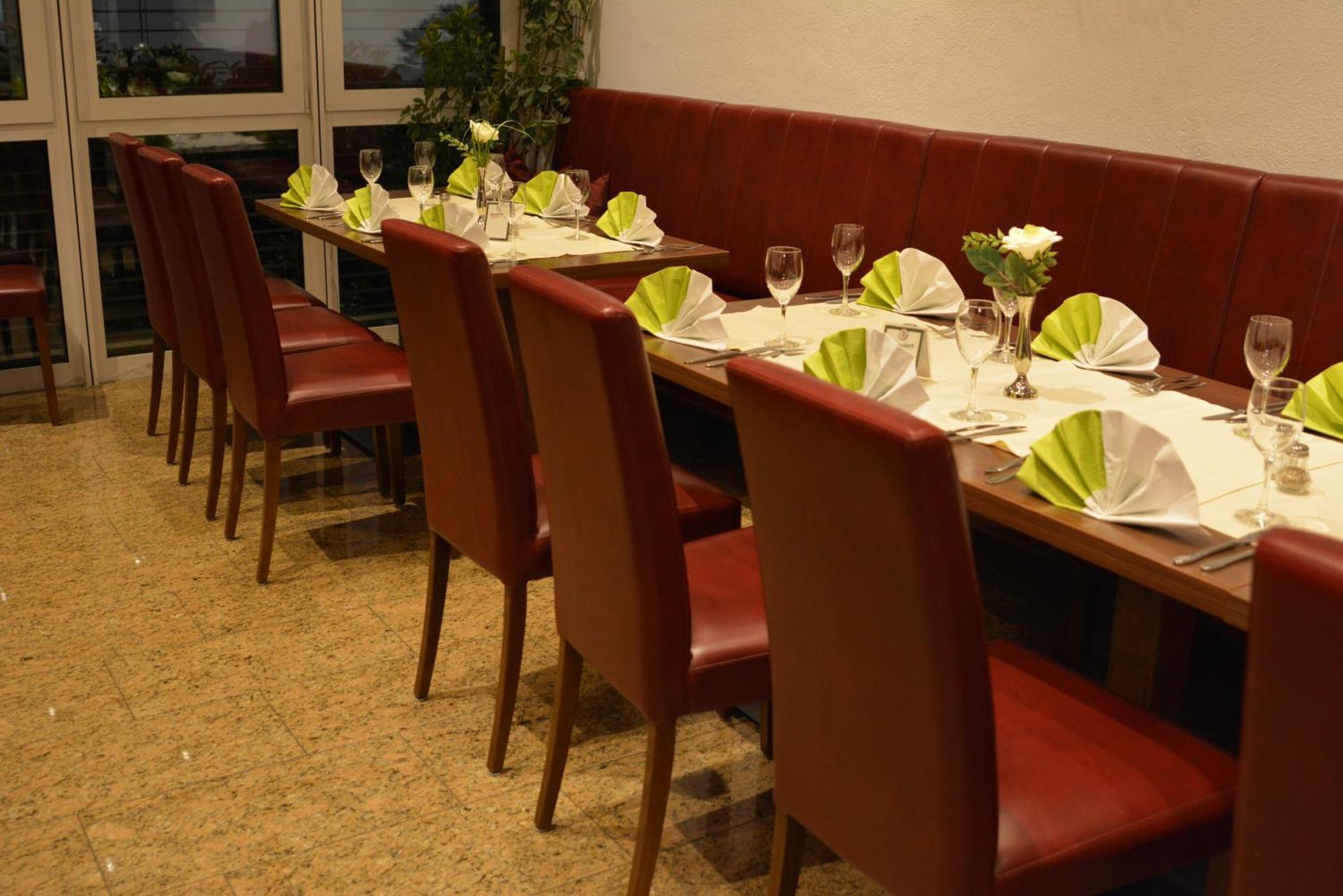 Hotel-Gasthof Zur Rose Weißenhorn Εξωτερικό φωτογραφία