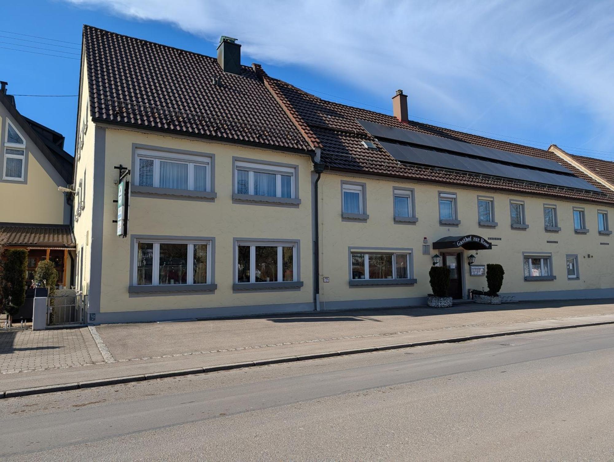 Hotel-Gasthof Zur Rose Weißenhorn Εξωτερικό φωτογραφία